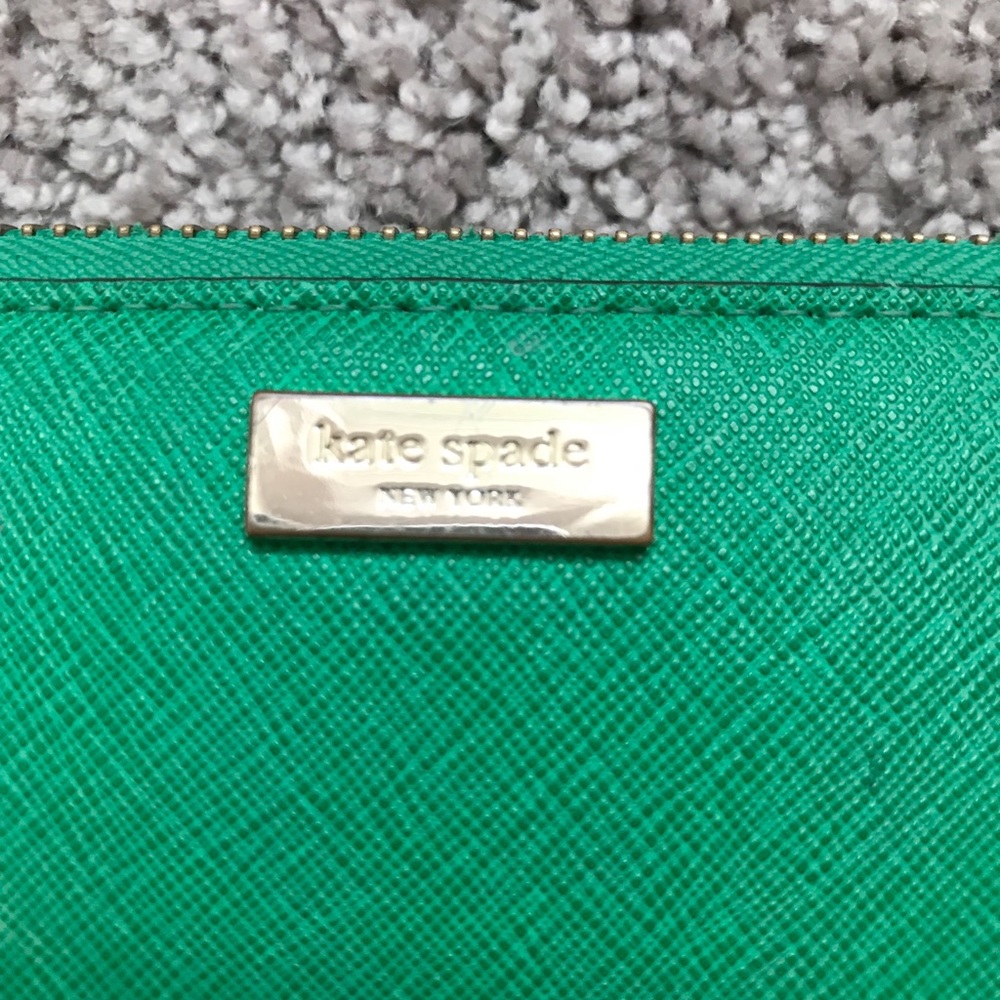 Green Kate Spade wallet - Picture 2 of 5